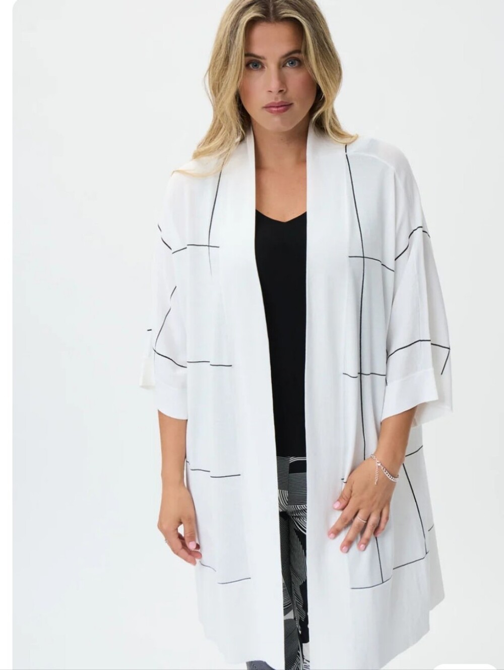 Joseph Ribkoff Cream Open-Front Knit Jacket. Size L